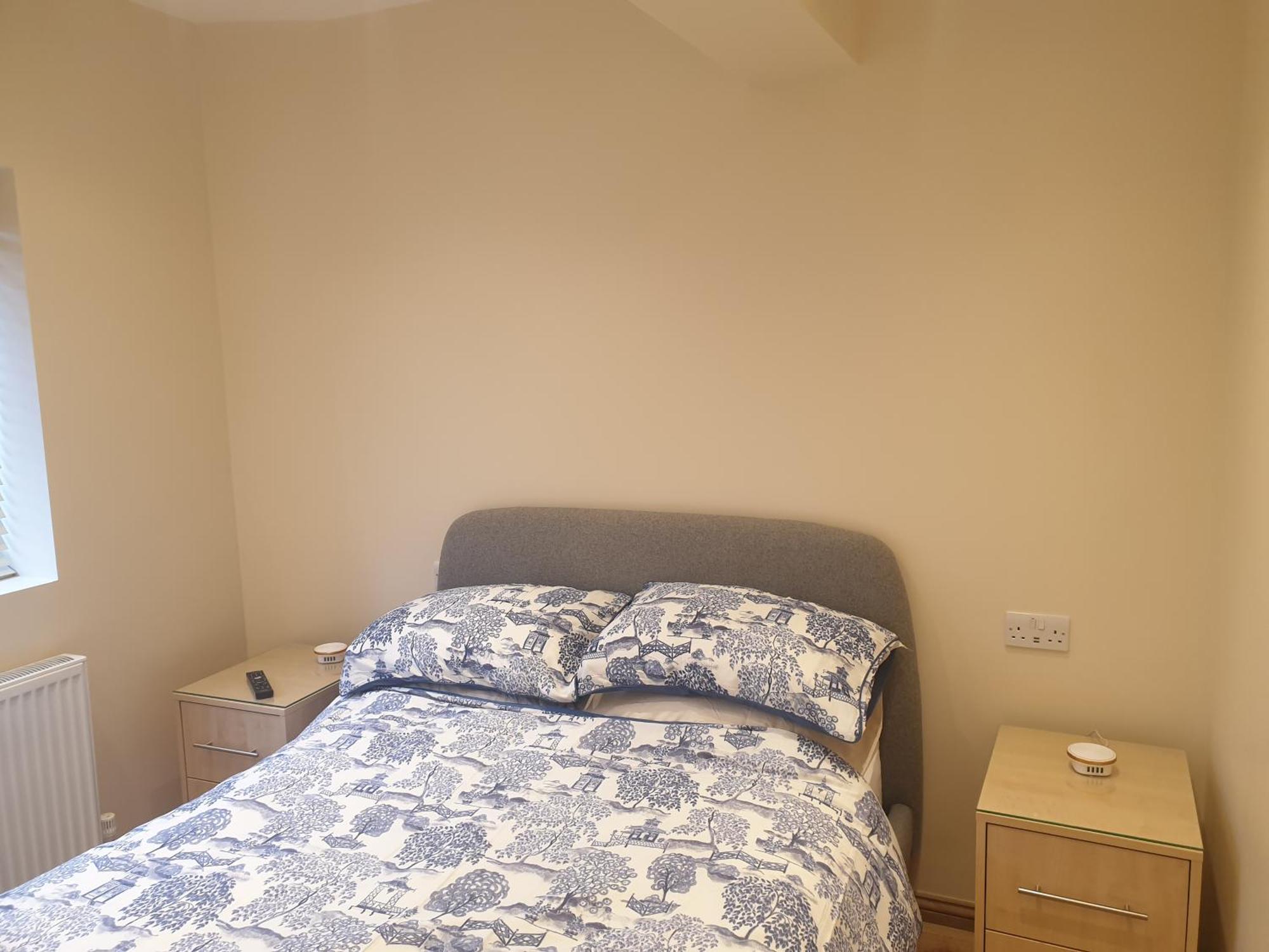 London Luxury Apartments 3 Bedroom Sleeps 8 With 3 Bathrooms 4 Mins Walk To Tube Free Parking Ilford Esterno foto